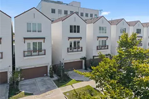 2532 Ohsfeldt St, Houston, TX 77008 - Photo 1