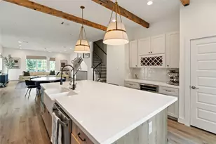 2532 Ohsfeldt St, Houston, TX 77008 - Photo 15