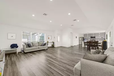 619 Fawnwood Drive, Missouri City, TX 77489 - Photo 5