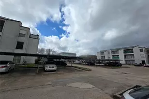 2820 S Bartell Dr, Houston, TX 77054 - Photo 9