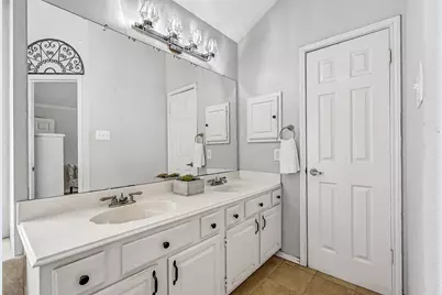 2205 S Mission Circle, Friendswood, TX 77546 - Photo 19