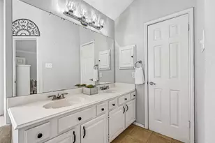 2205 S Mission Cir, Friendswood, TX 77546 - Photo 19