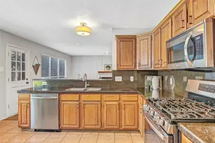 2205 S Mission Cir, Friendswood, TX 77546 - Photo 15
