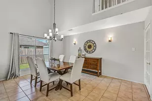 2205 S Mission Cir, Friendswood, TX 77546 - Photo 7
