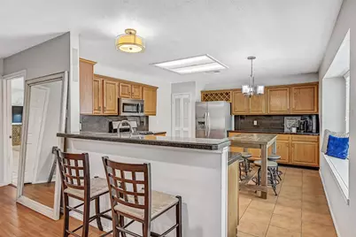 2205 S Mission Circle, Friendswood, TX 77546 - Photo 11