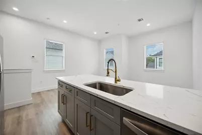 4613 Indie Heights Lane #B, Houston, TX 77018 - Photo 5