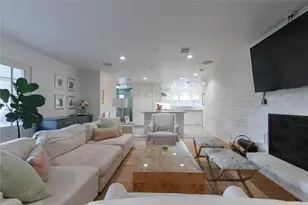 7823 Fairdale Ln, Houston, TX 77063 - Photo 19