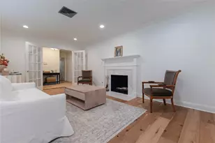 7823 Fairdale Ln, Houston, TX 77063 - Photo 9