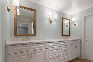 7823 Fairdale Ln, Houston, TX 77063 - Photo 39