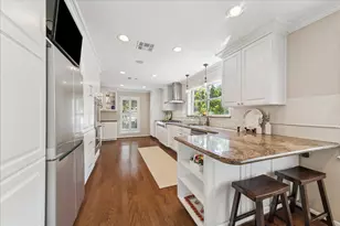 2415 Parkdale Dr, Kingwood, TX 77339 - Photo 11
