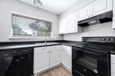 8610 Timber View Drive, Humble, TX 77346 - Photo 9