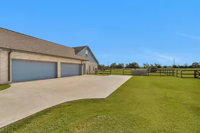 9123 Scarborough Drive, Iola, TX 77861 - Photo 5