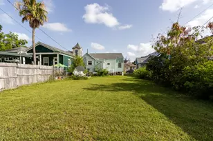 1415 Avenue K, Galveston, TX 77550 - Photo 25