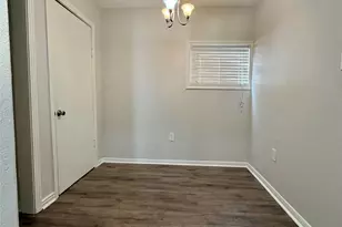 1427 W 7th St, Freeport, TX 77541 - Photo 11