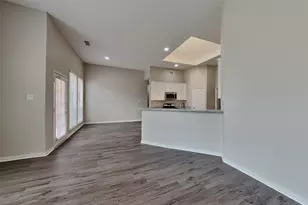 11414 Oak Lake Glen Cir, Sugar Land, TX 77498 - Photo 3