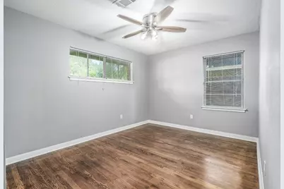 4915 Hialeah Drive, Houston, TX 77092 - Photo 17