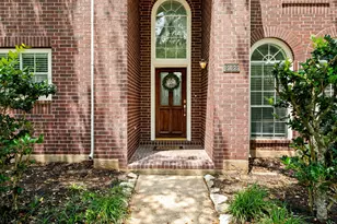 2122 Hill Canyon Ct, Sugar Land, TX 77479 - Photo 3
