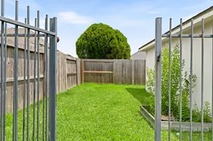 2122 Hill Canyon Ct, Sugar Land, TX 77479 - Photo 33