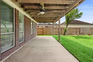 2122 Hill Canyon Ct, Sugar Land, TX 77479 - Photo 31