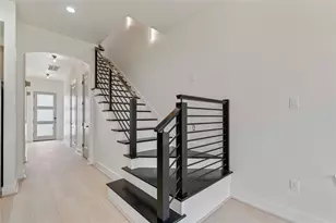 7977 Angus St, Houston, TX 77028 - Photo 5