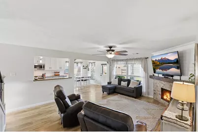 6621 Blue Hollow Lane, Dickinson, TX 77539 - Photo 9