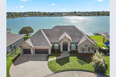8901 Shiloh Street, Texas City, TX 77591 - Photo 1