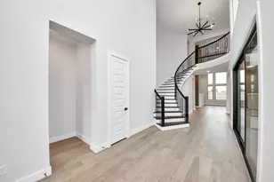 11015 Sandy Pinewoods Trl, Cypress, TX 77433 - Photo 9