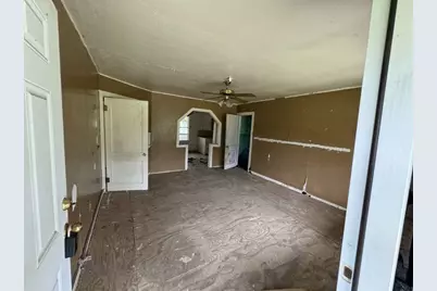 803 Chester Street, West Orange, TX 77630 - Photo 3