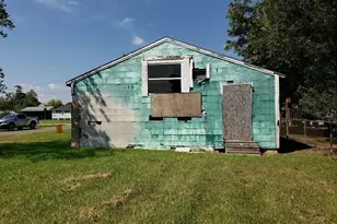 803 Chester St, West Orange, TX 77630 - Photo 3
