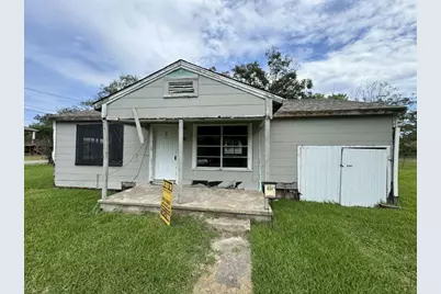 803 Chester Street, West Orange, TX 77630 - Photo 1
