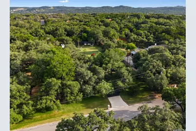 8638 Classic Oaks Ln, San Antonio, TX 78255 - Photo 49