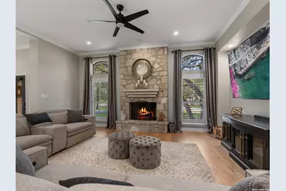 8638 Classic Oaks Ln, San Antonio, TX 78255 - Photo 9