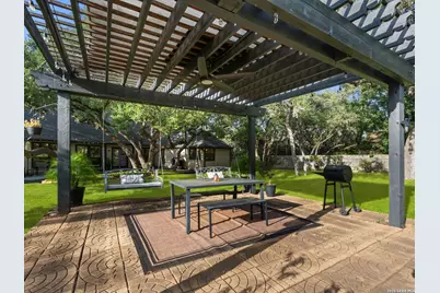 8638 Classic Oaks Ln, San Antonio, TX 78255 - Photo 37