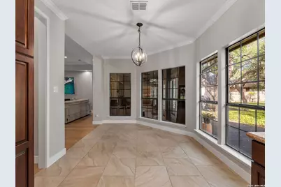 8638 Classic Oaks Ln, San Antonio, TX 78255 - Photo 13