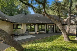 8638 Classic Oaks Ln, San Antonio, TX 78255 - Photo 33