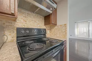 3758 Tanglewilde St, Houston, TX 77063 - Photo 11