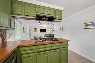 15810 Acapulco Dr, Jersey Village, TX 77040 - Photo 13