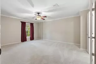 27 N Duskwood Pl, The Woodlands, TX 77381 - Photo 19