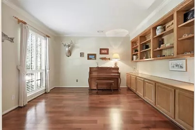 27 N Duskwood Place, The Woodlands, TX 77381 - Photo 5