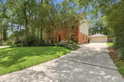 27 N Duskwood Place, The Woodlands, TX 77381 - Photo 3
