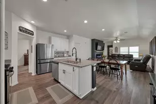 1887 Brushy Cedar Dr, Conroe, TX 77301 - Photo 5