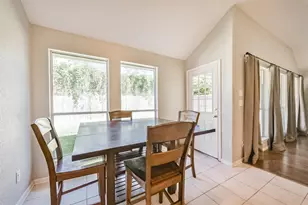 13203 Yaupon Holly Ln, Houston, TX 77044 - Photo 17