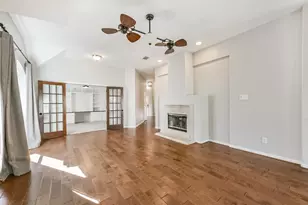 13203 Yaupon Holly Ln, Houston, TX 77044 - Photo 7