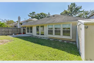 13203 Yaupon Holly Lane, Houston, TX 77044 - Photo 37