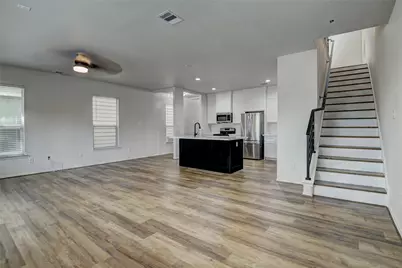 7042 Plum Creek Terrace Lane, Houston, TX 77087 - Photo 15