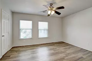 7042 Plum Creek Terrace Ln, Houston, TX 77087 - Photo 29
