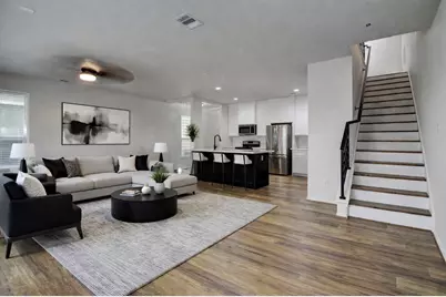 7042 Plum Creek Terrace Lane, Houston, TX 77087 - Photo 3