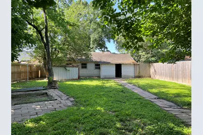 421 Benbrook Drive, Houston, TX 77076 - Photo 5