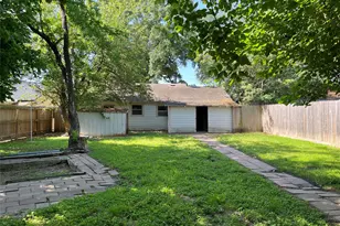 421 Benbrook Dr, Houston, TX 77076 - Photo 5