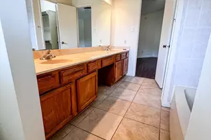 12704 Hollandale Dr, Houston, TX 77082 - Photo 11